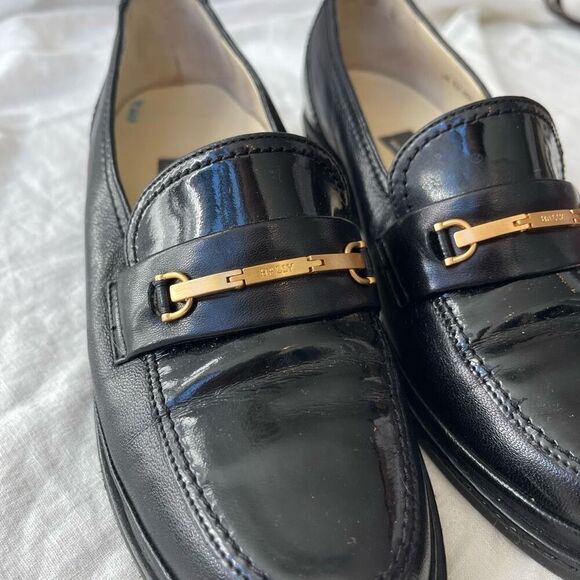 BALLY of Switzerland Women's Black Loafers Metal Accent Leather Shoes Size 6.5 - Picture 2 of 11